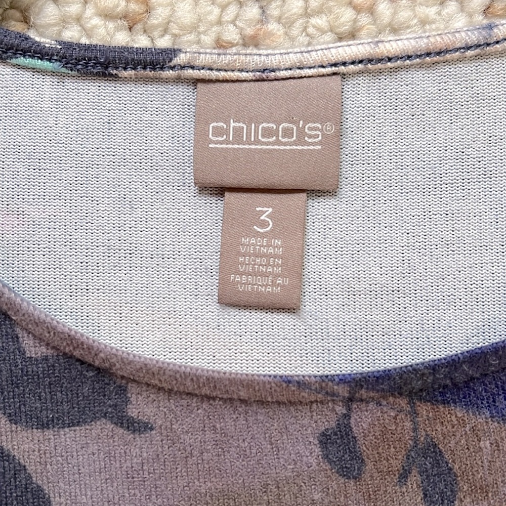 Chico’s Size 3 (XL) Long Sleeve Floral Women’s Top - Picture 3 of 7